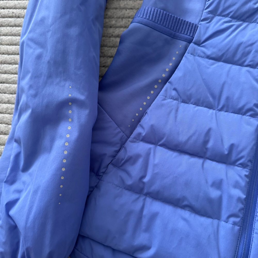 Lululemon Athletica Women's Blue Puffer Jacket - Picture 7 of 8
